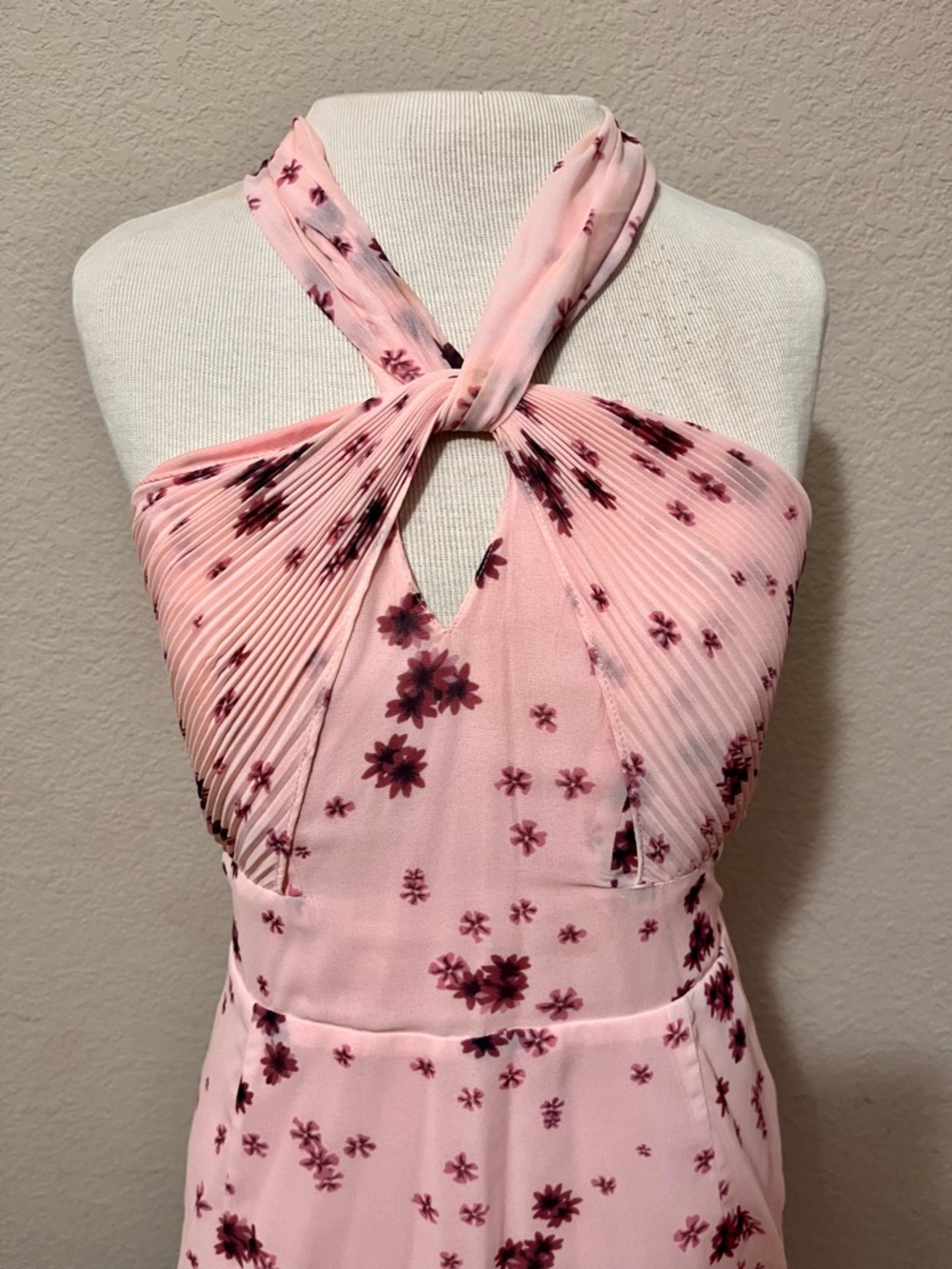 LuLu’s Pink Floral Halter Tiered Midi Dress - Picture 3 of 7